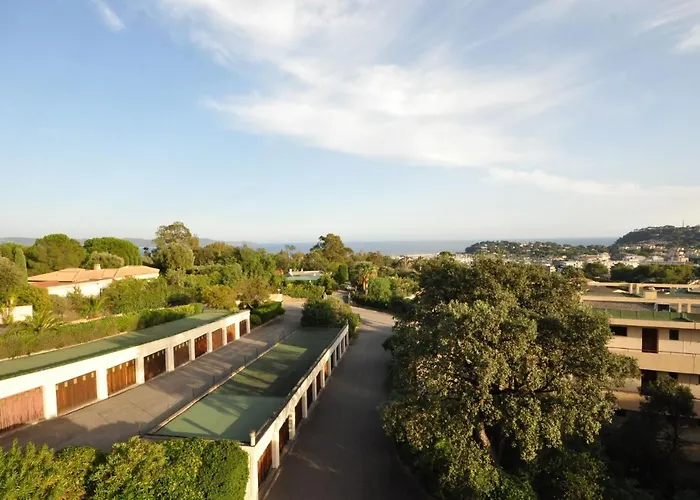 Apartment Les Mimosas-1 By Interhome Cavalaire-sur-Mer